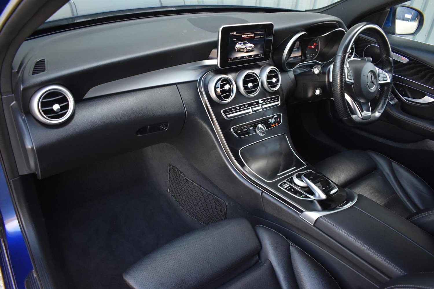 Used Mercedes-Benz C Class 2017 for sale - 77107649: Photo 29