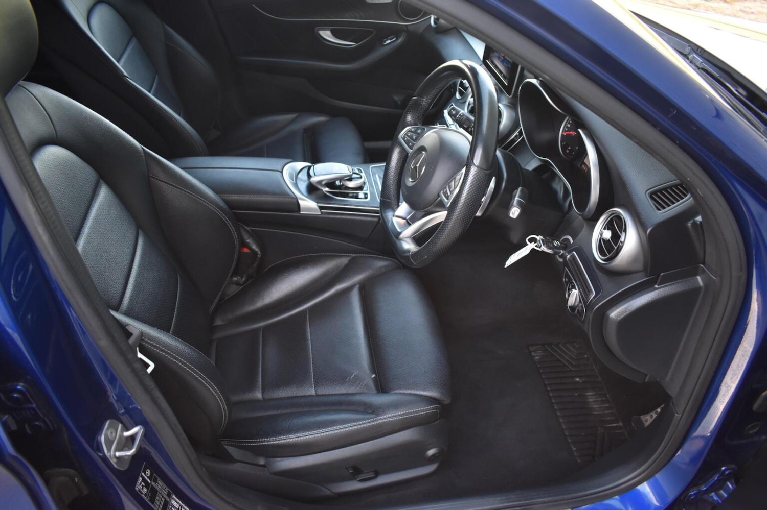 Used Mercedes-Benz C Class 2017 for sale - 77107649: Photo 33