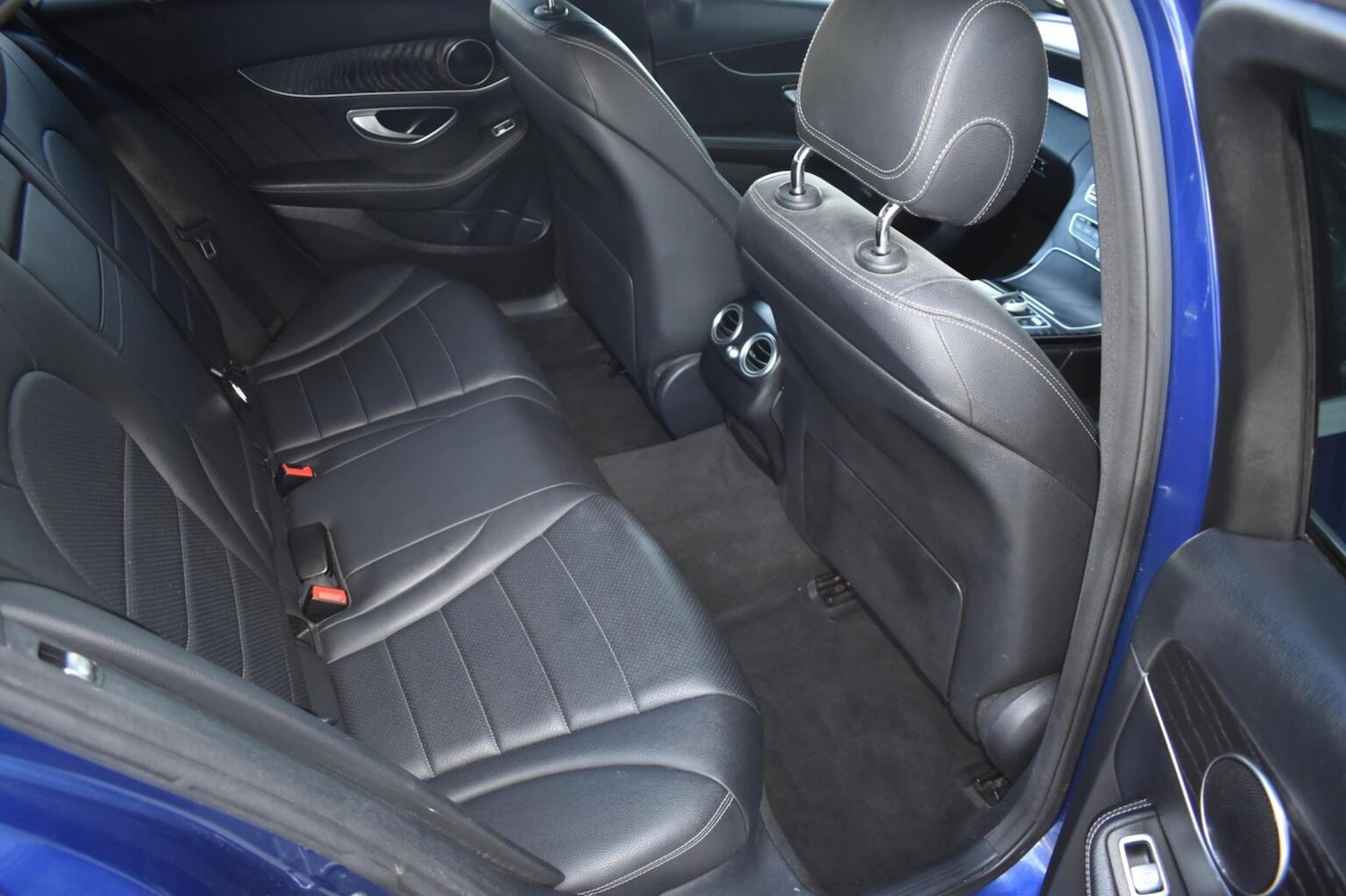 Used Mercedes-Benz C Class 2017 for sale - 77107649: Photo 34