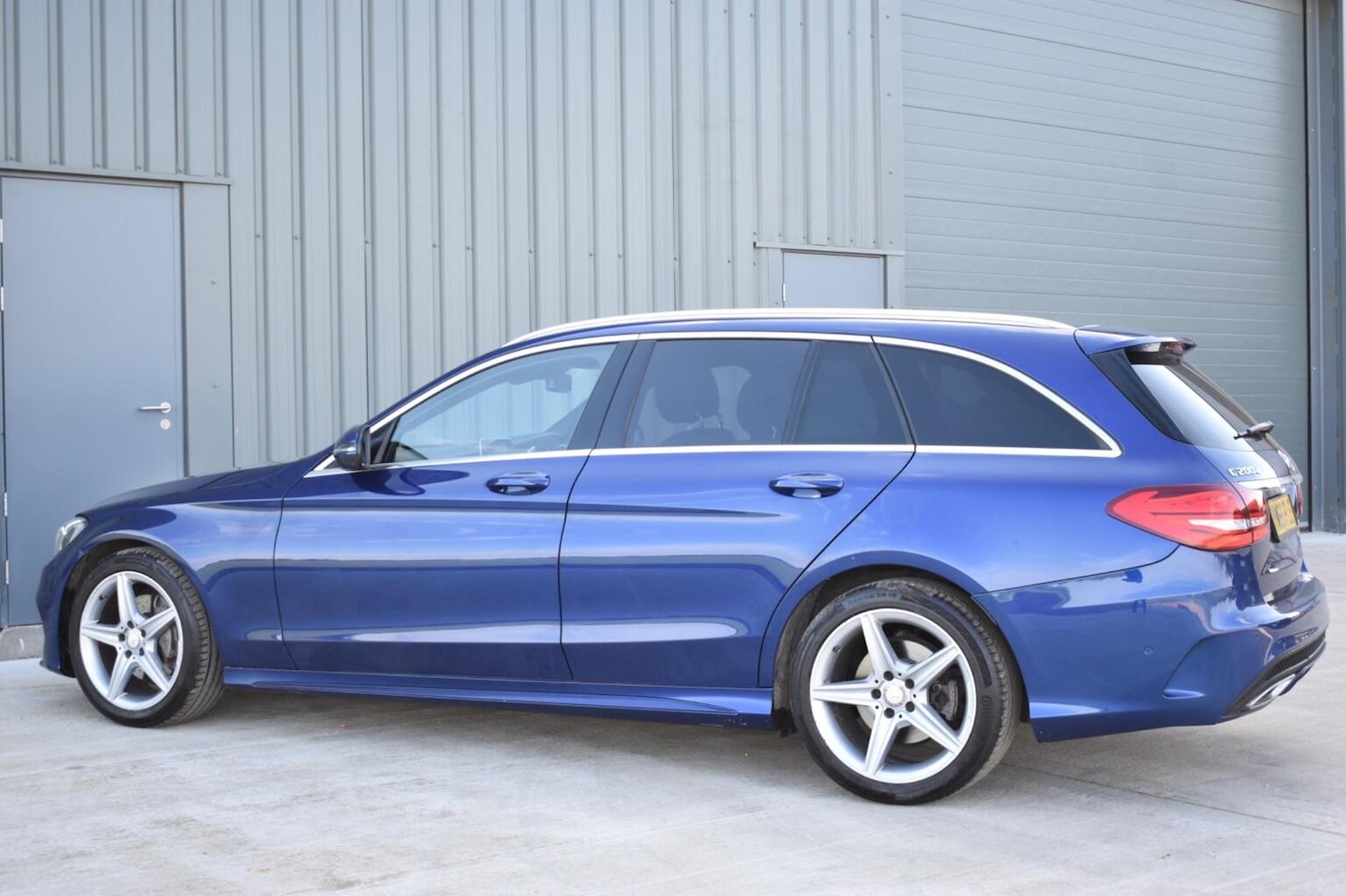 Used Mercedes-Benz C Class 2017 for sale - 77107649: Photo 8