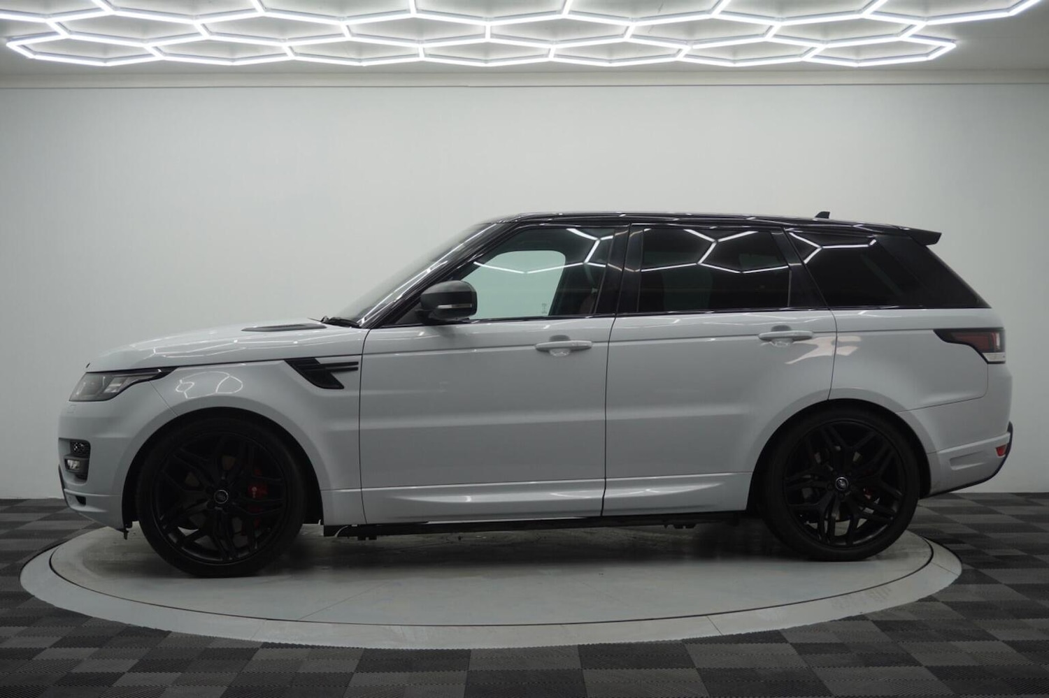 Used Land Rover Range Rover Sport 2016 for sale - 76407537: Photo 12