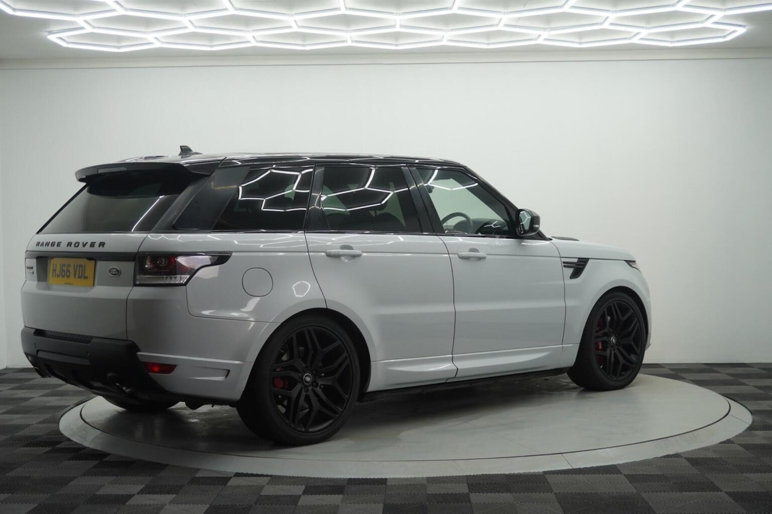 Used Land Rover Range Rover Sport 2016 for sale - 76407537: Photo 19