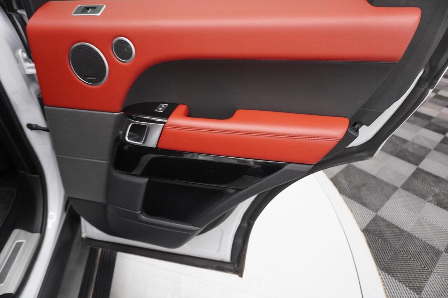 Used Land Rover Range Rover Sport 2016 for sale - 76407537: Photo 41