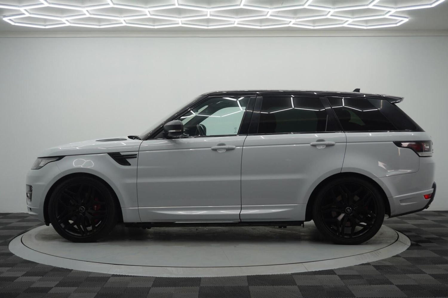 Used Land Rover Range Rover Sport 2016 for sale - 76407537: Photo 5