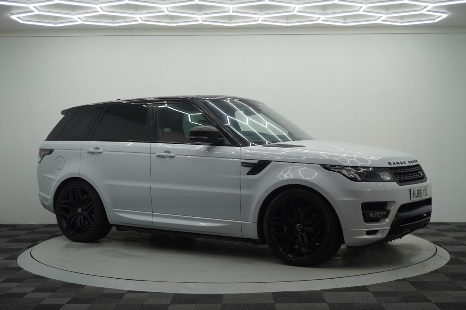 Used Land Rover Range Rover Sport 2016 for sale - 76407537: Photo 6