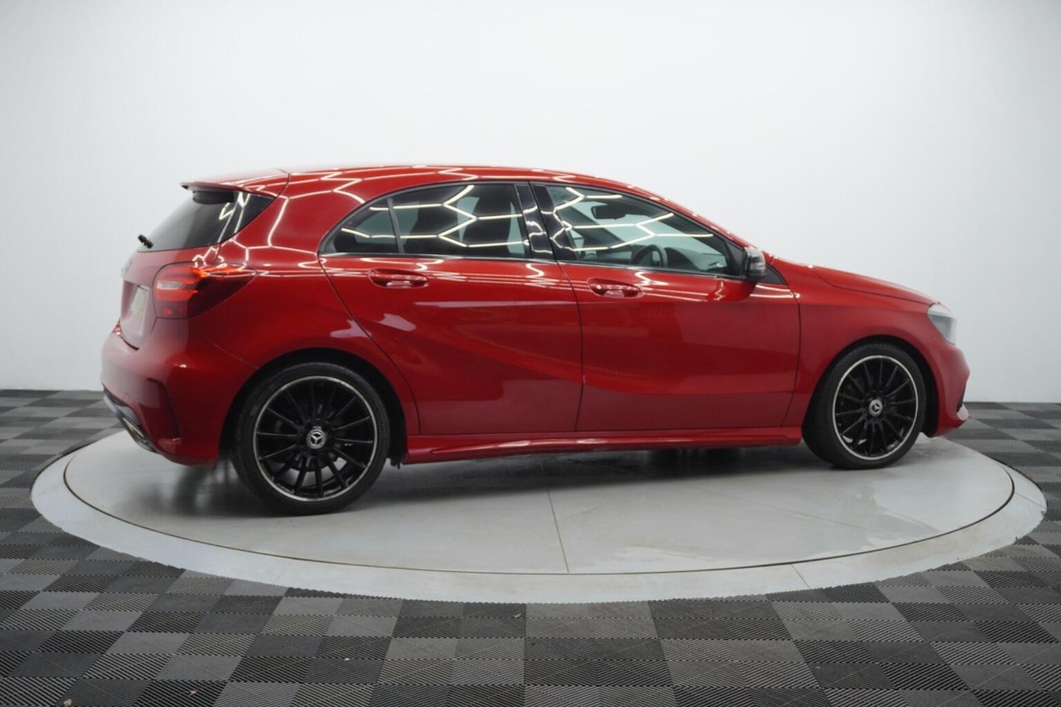 Used Mercedes-Benz A-Class 2018 for sale - 76877606: Photo 39