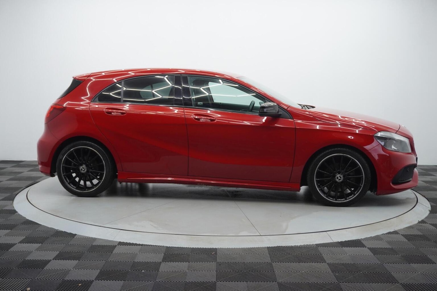 Used Mercedes-Benz A-Class 2018 for sale - 76877606: Photo 43