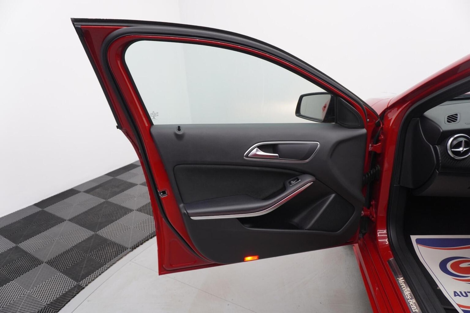 Used Mercedes-Benz A-Class 2018 for sale - 76877606: Photo 61