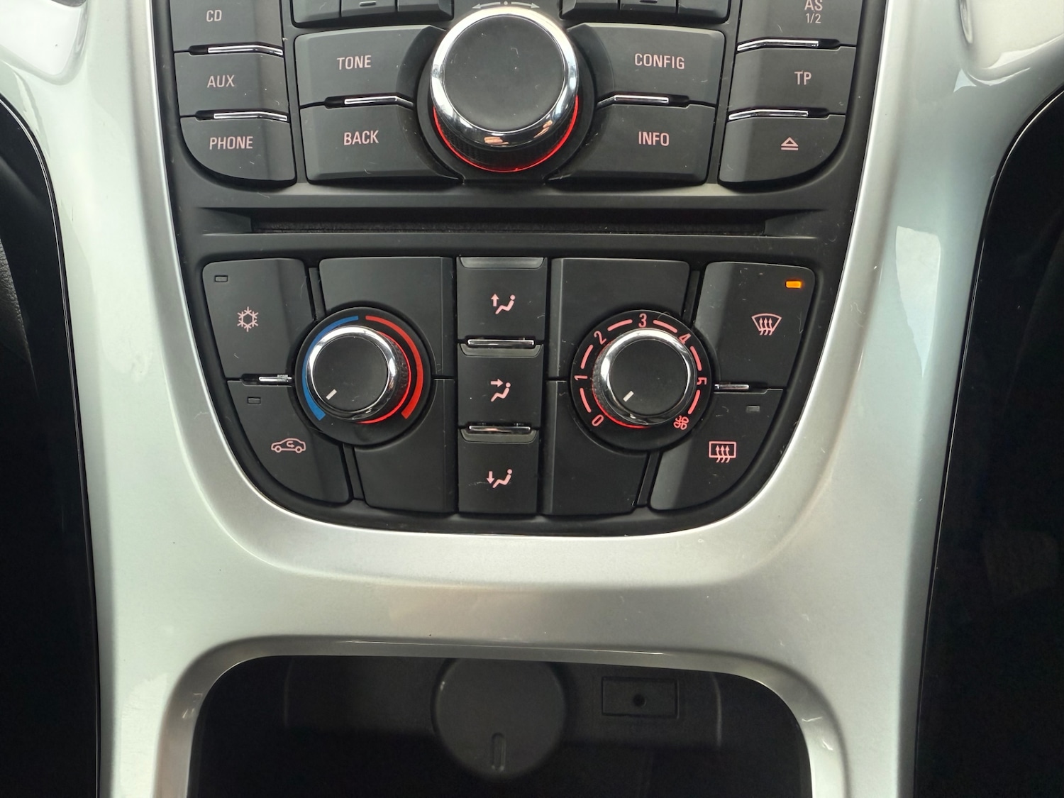 Used Vauxhall Astra 2014 for sale - 76510638: Photo 13