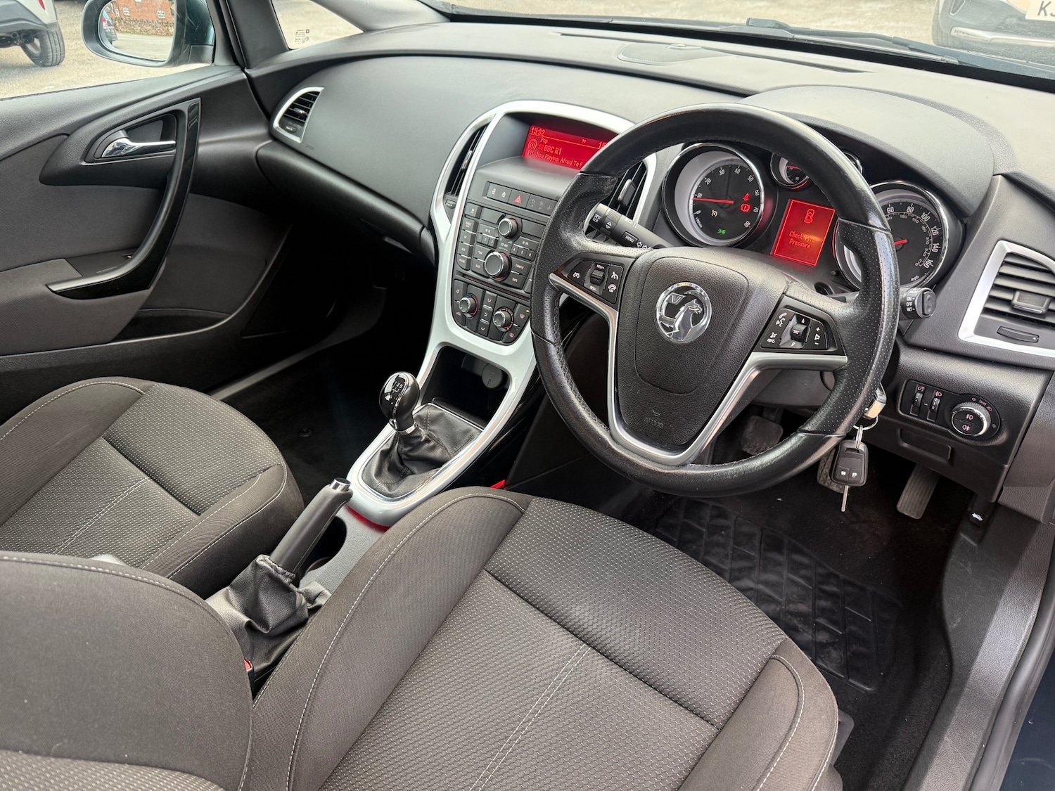 Used Vauxhall Astra 2014 for sale - 76510638: Photo 7