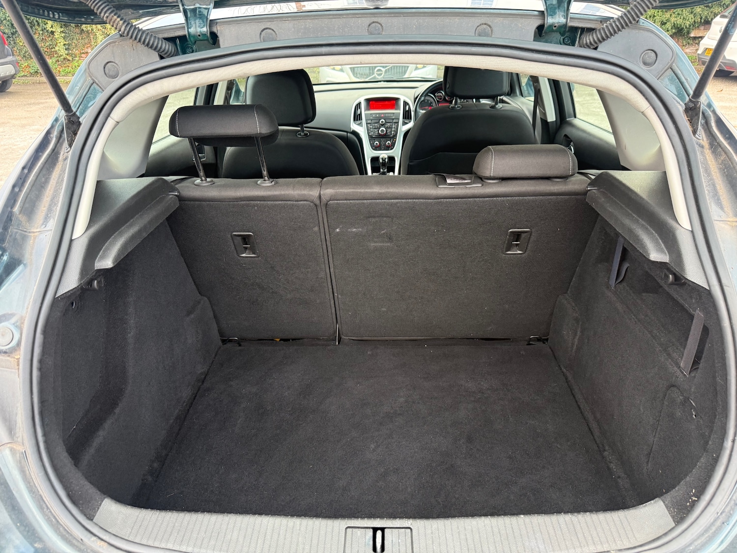 Used Vauxhall Astra 2014 for sale - 76510638: Photo 9