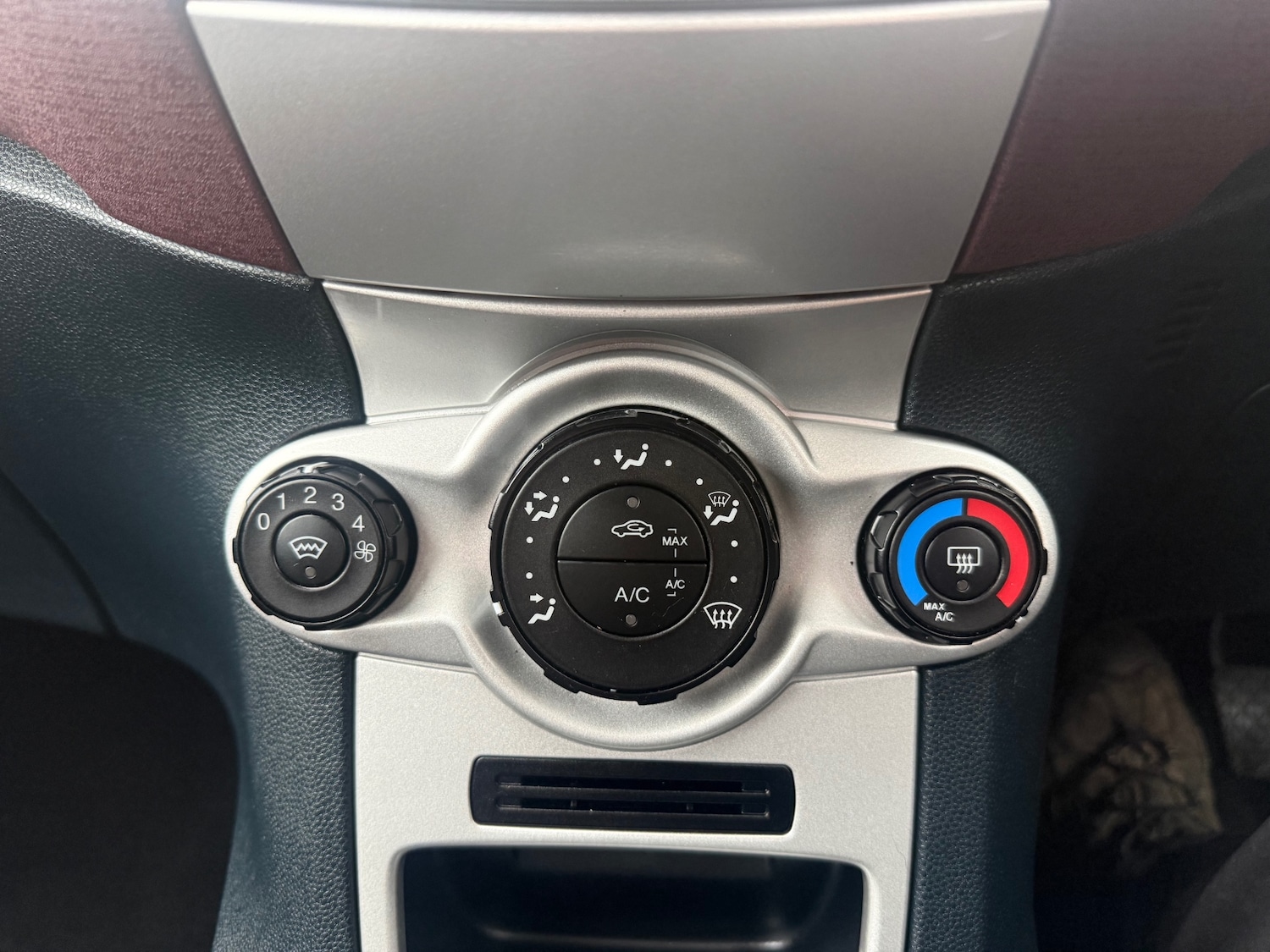 Used Ford Fiesta 2011 for sale - 77502064: Photo 13