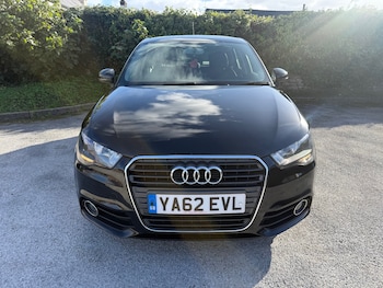 Used Audi A1 2013 for sale - 76221624: Photo 2