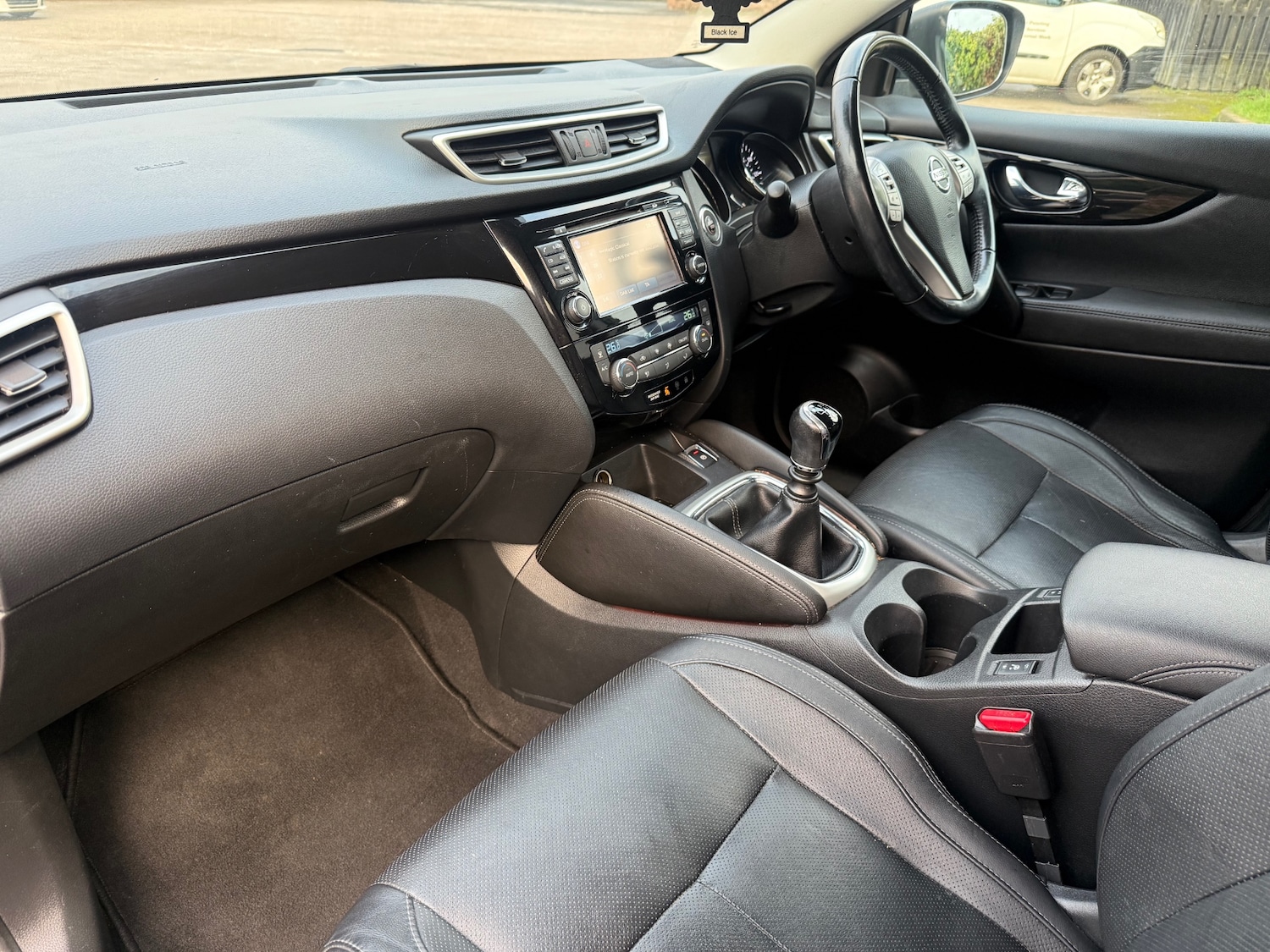 Used Nissan Qashqai 2016 for sale - 76384724: Photo 11