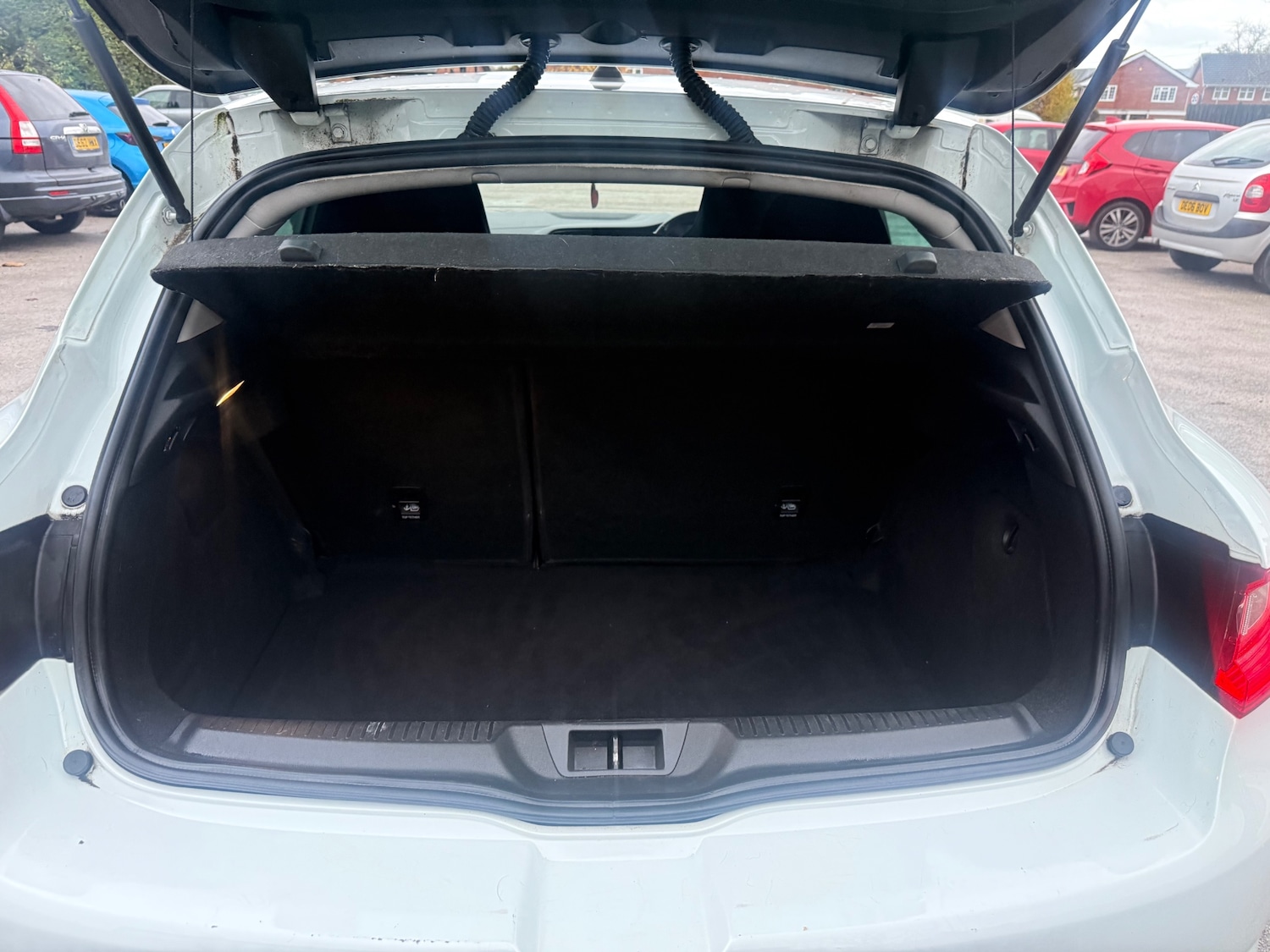 Used Renault Megane 2019 for sale - 76545229: Photo 9