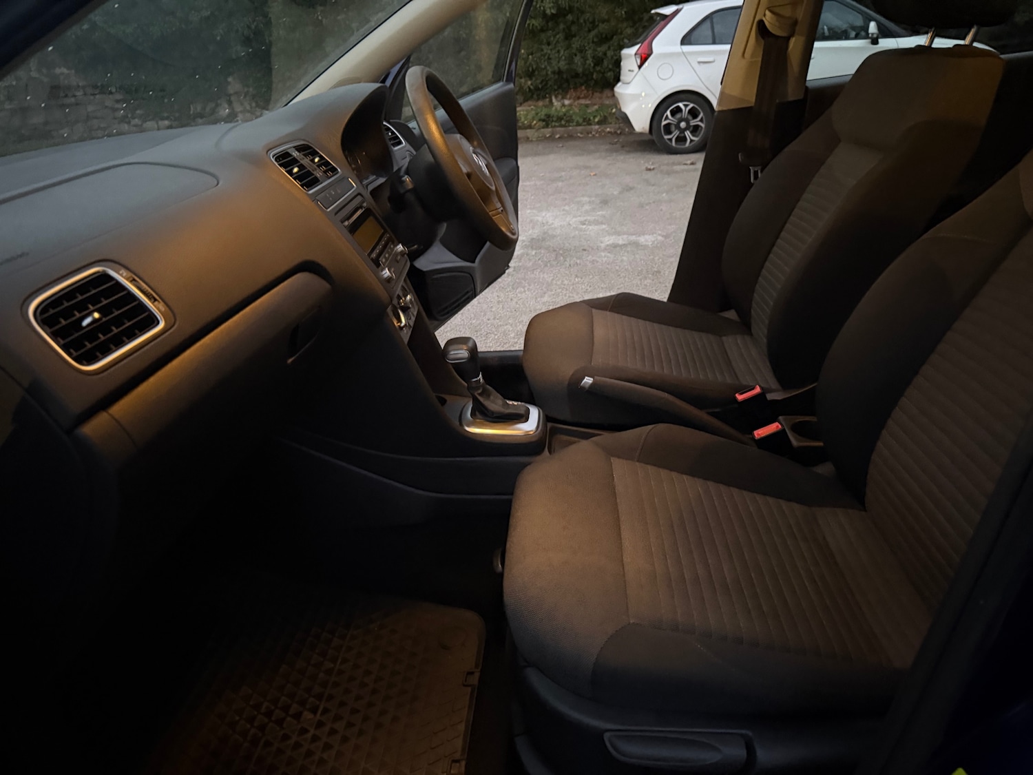 Used Volkswagen Polo 2010 for sale - 76495985: Photo 10