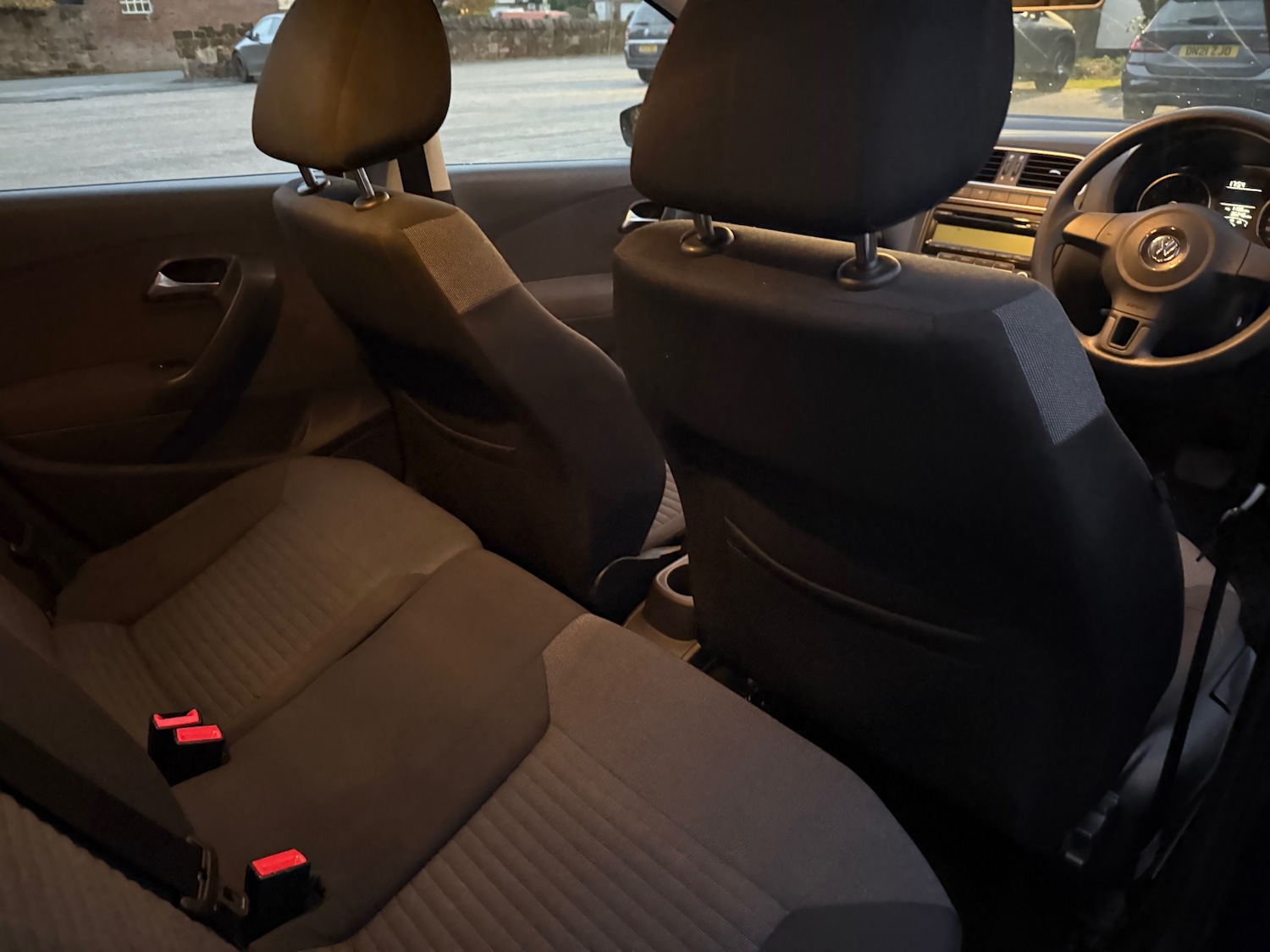 Used Volkswagen Polo 2010 for sale - 76495985: Photo 8