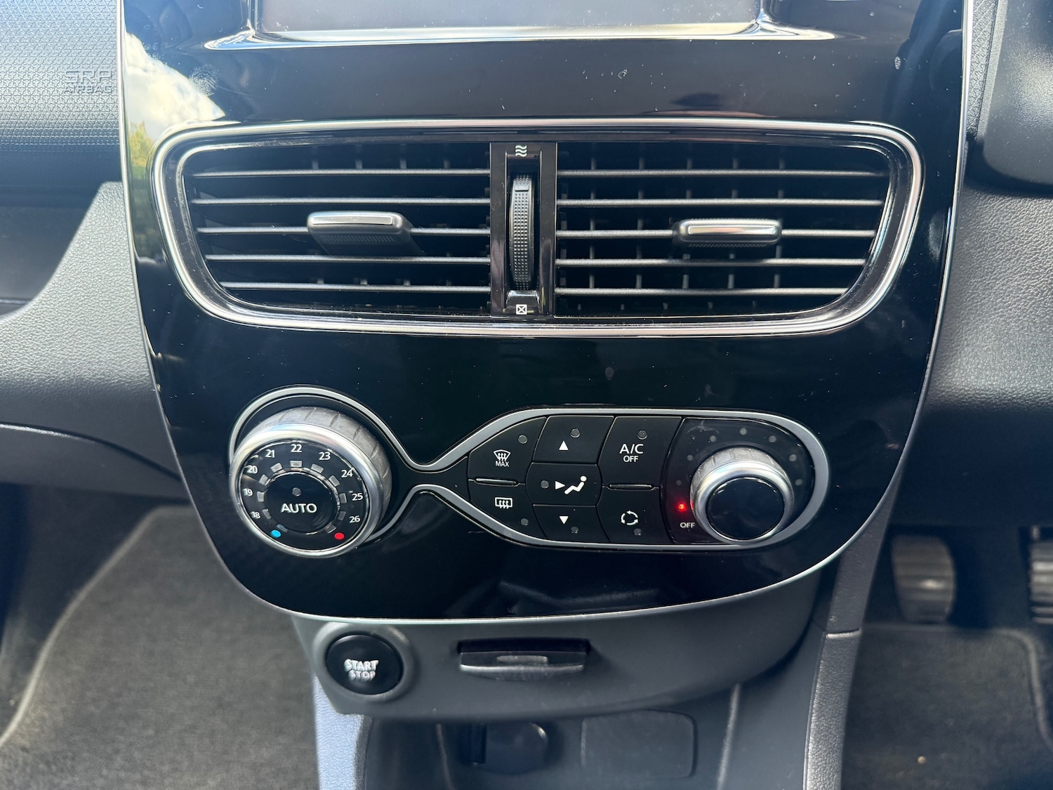Used Renault Clio 2016 for sale - 76065706: Photo 13