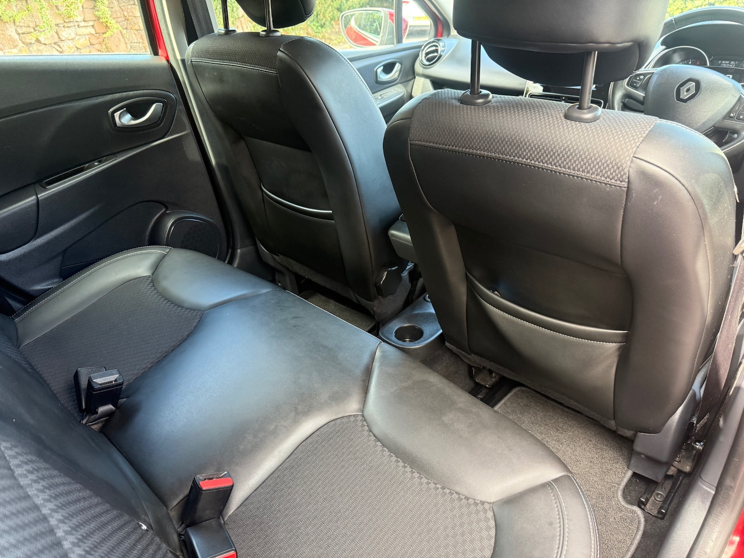 Used Renault Clio 2016 for sale - 76065706: Photo 8