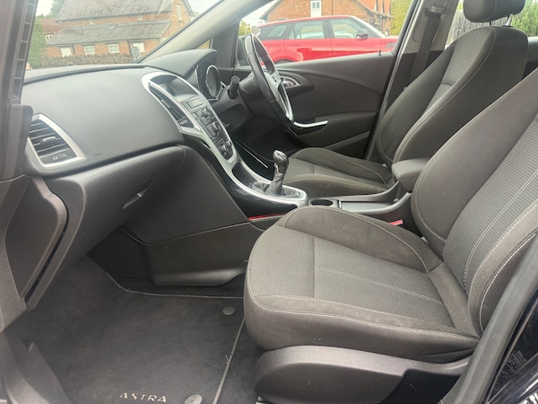 Used Vauxhall Astra 2010 for sale - 76195916: Photo 10