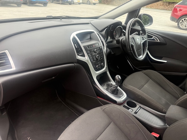 Used Vauxhall Astra 2010 for sale - 76195916: Photo 11
