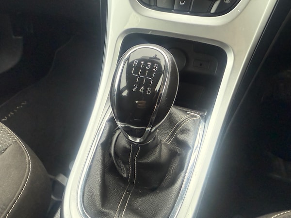Used Vauxhall Astra 2010 for sale - 76195916: Photo 12