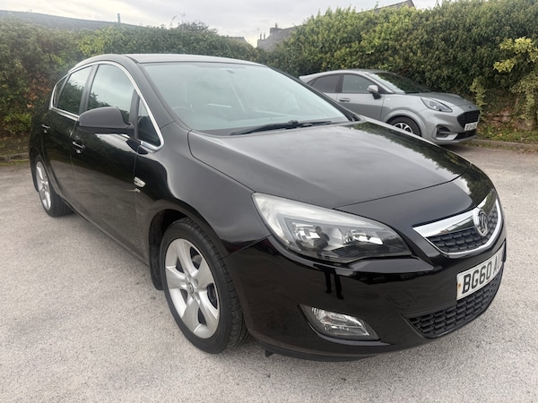 Used Vauxhall Astra 2010 for sale - 76195916: Photo 1