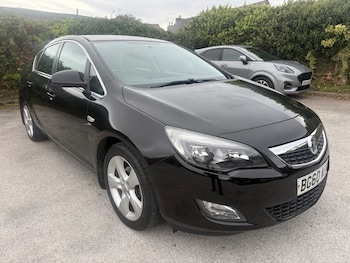 Vauxhall - Astra