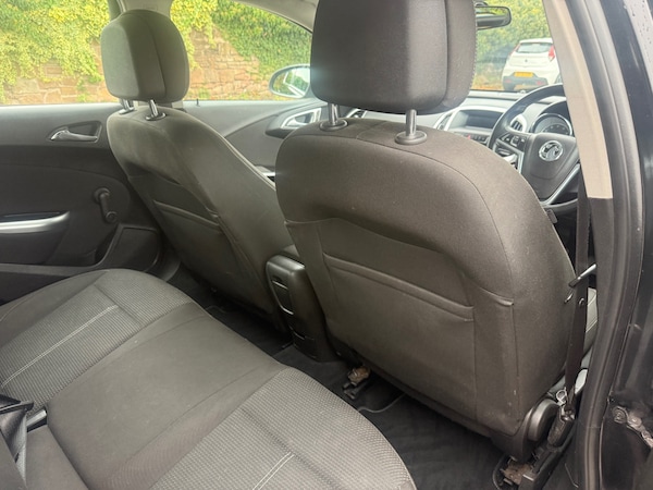 Used Vauxhall Astra 2010 for sale - 76195916: Photo 8