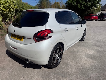 Used Peugeot 208 2016 for sale - 78531748: Photo