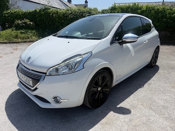 Used Peugeot 208 2014 for sale - 78692295: Photo