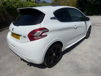 Used Peugeot 208 2014 for sale - 78692295: Photo