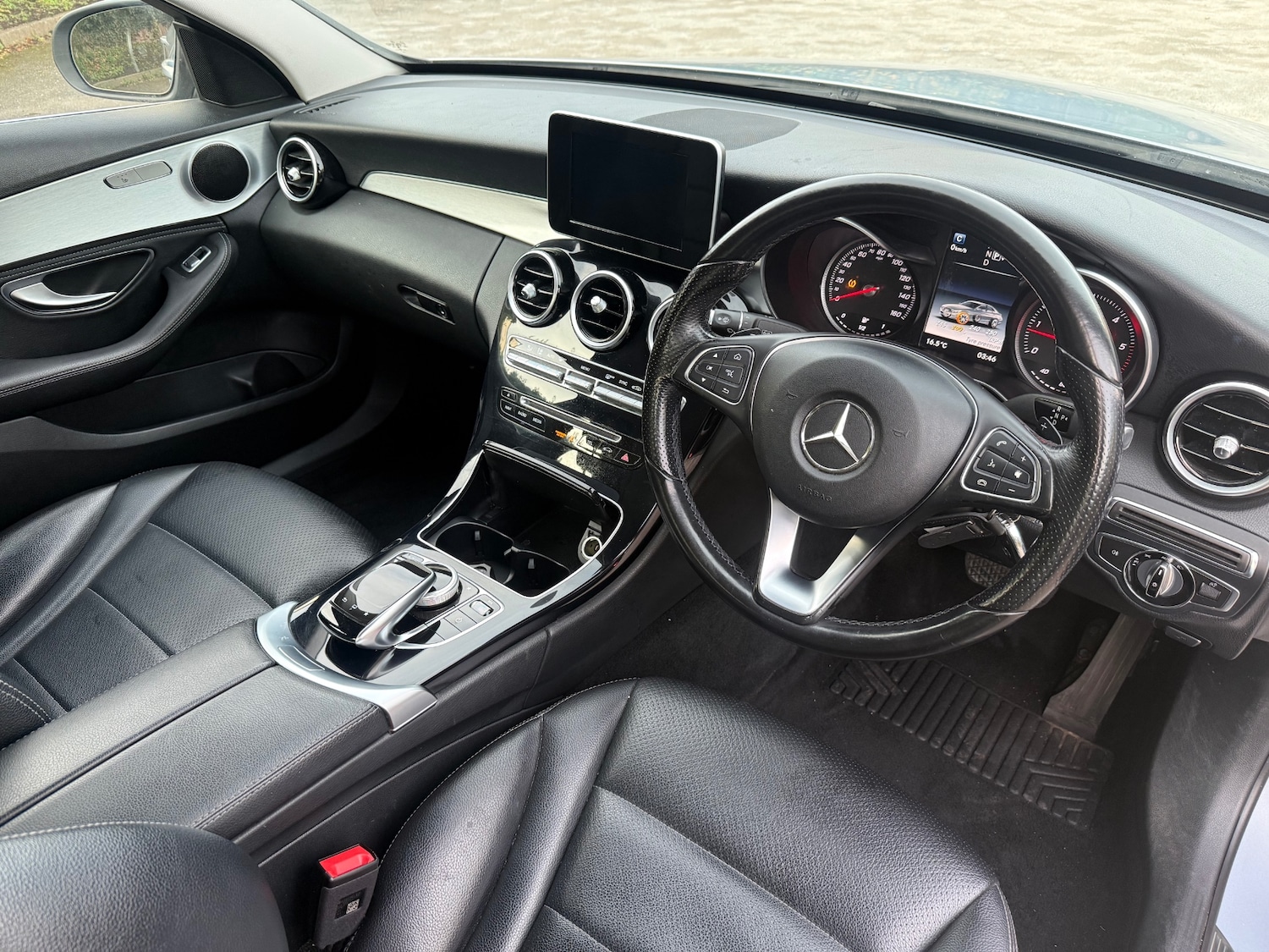 Used Mercedes-Benz C Class 2015 for sale - 76480534: Photo 7