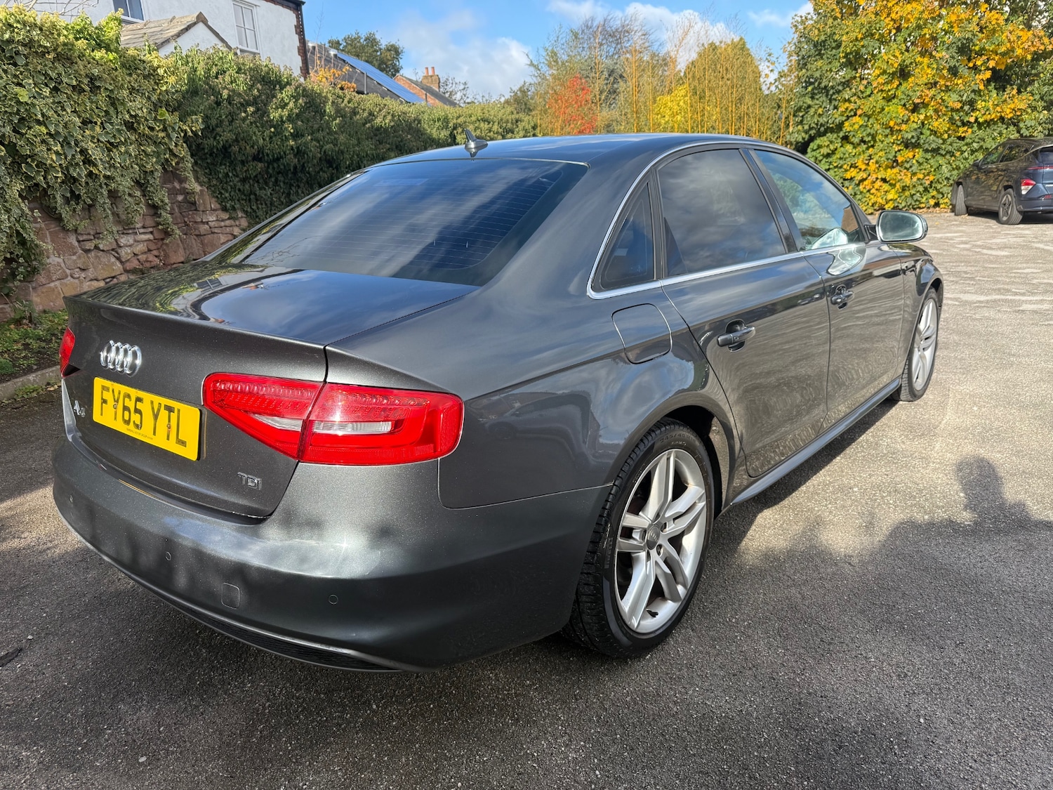 Used Audi A4 2015 for sale - 76375027: Photo 4