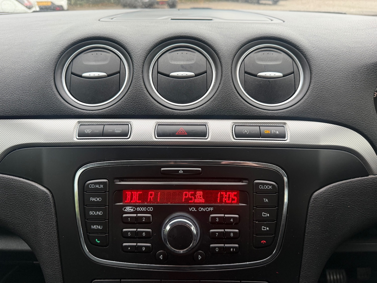 Used Ford Galaxy 2013 for sale - 76332784: Photo 13