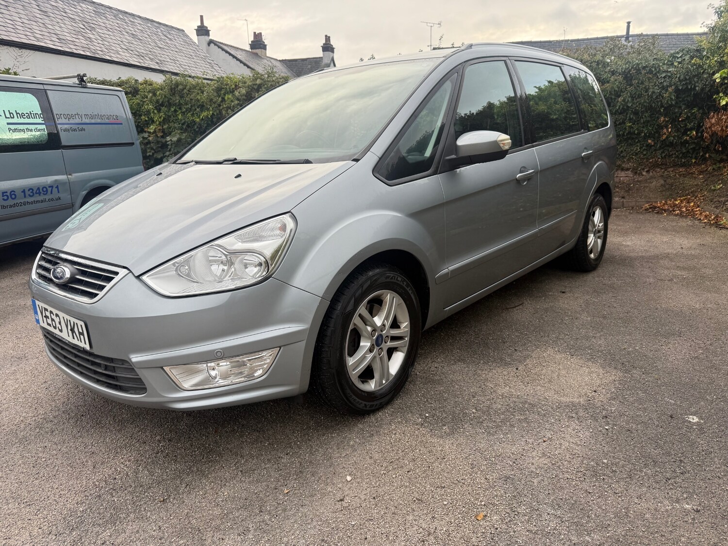 Used Ford Galaxy 2013 for sale - 76332784: Photo 3