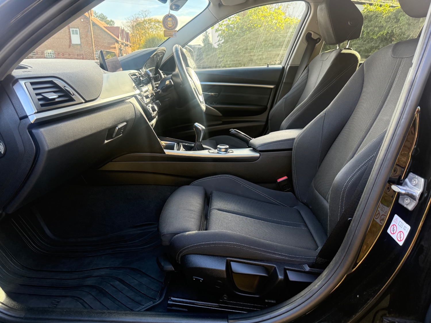 Used BMW 3 Series 2018 for sale - 76352148: Photo 10