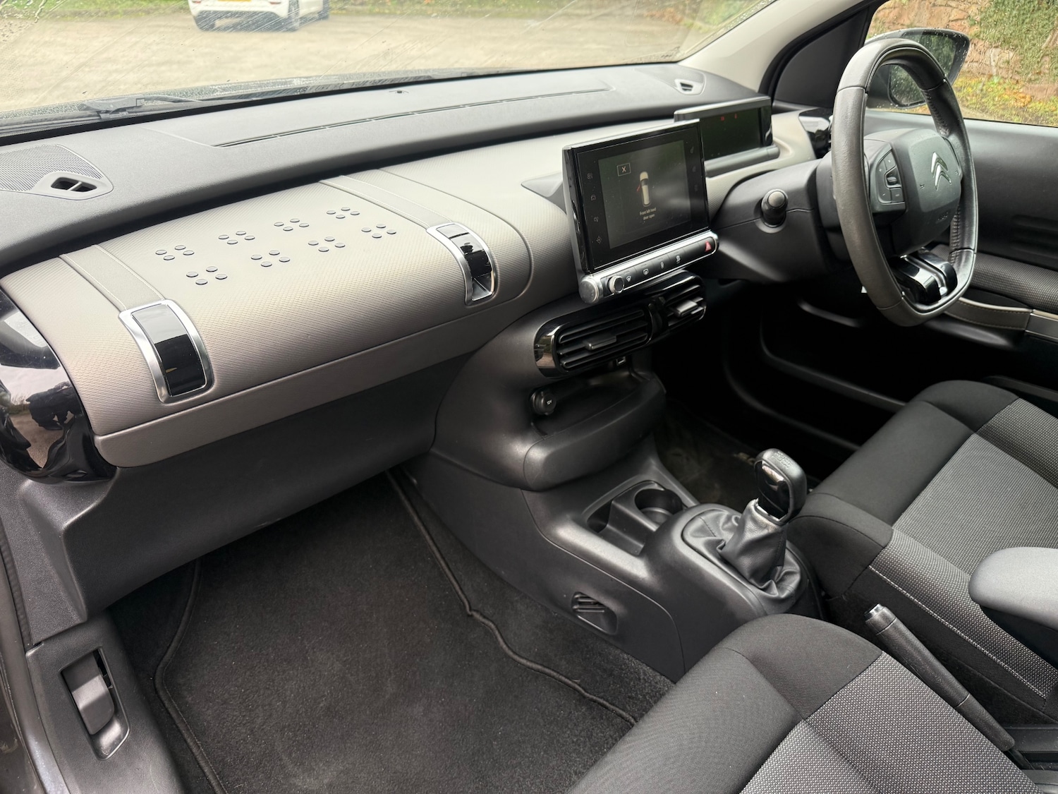 Used Citroen C4 Cactus 2017 for sale - 76379089: Photo 11