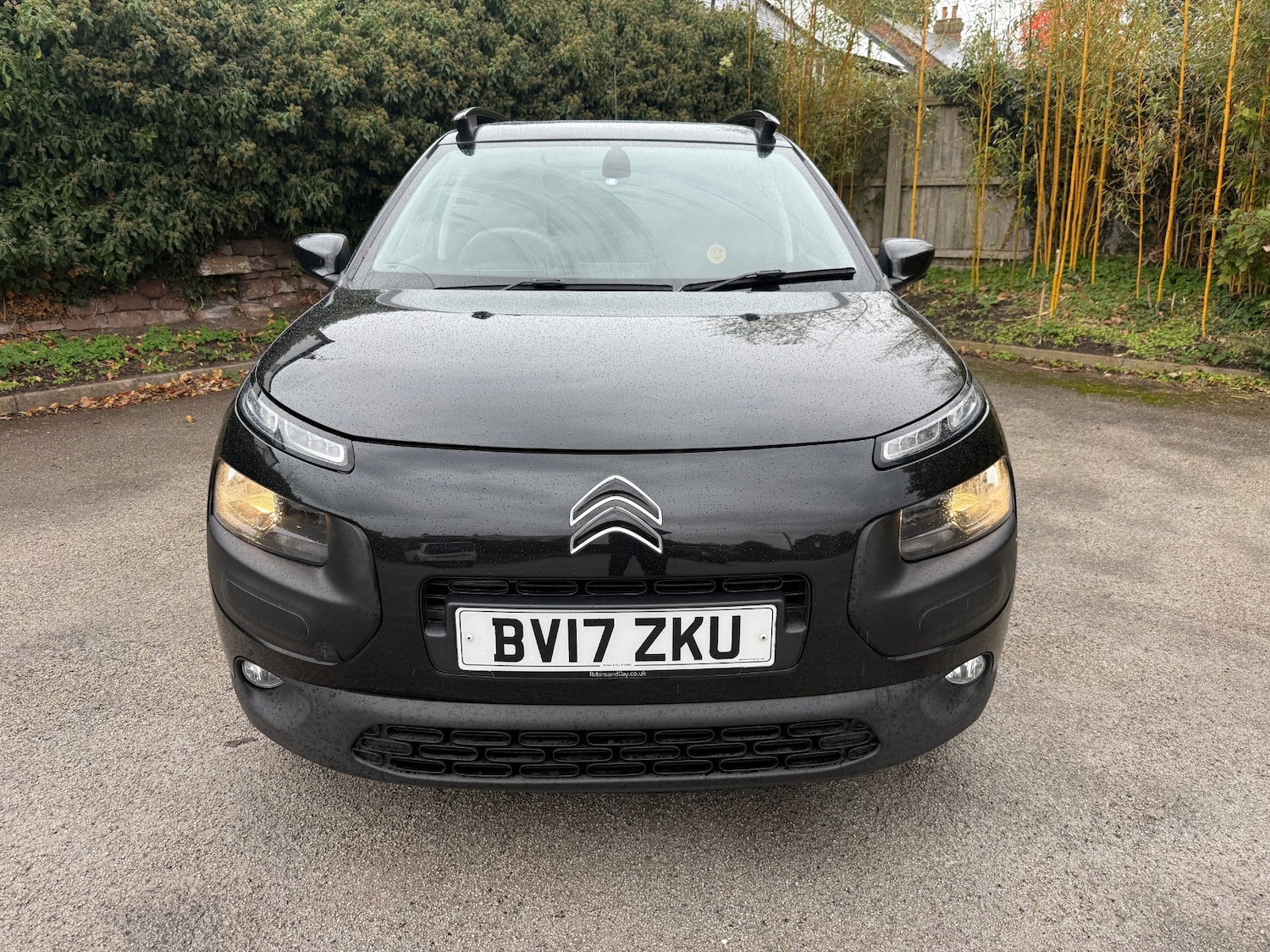 Used Citroen C4 Cactus 2017 for sale - 76379089: Photo 2