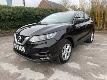Used Nissan Qashqai 2018 for sale - 77592006: Photo
