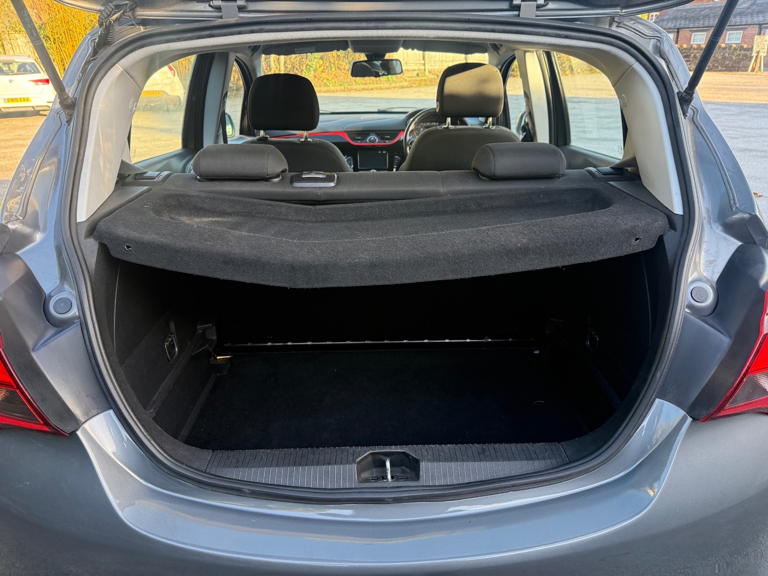 Used Vauxhall Corsa 2016 for sale - 76640079: Photo 9