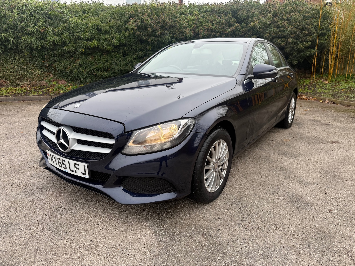 Used Mercedes-Benz C Class 2015 for sale - 76853898: Photo 3