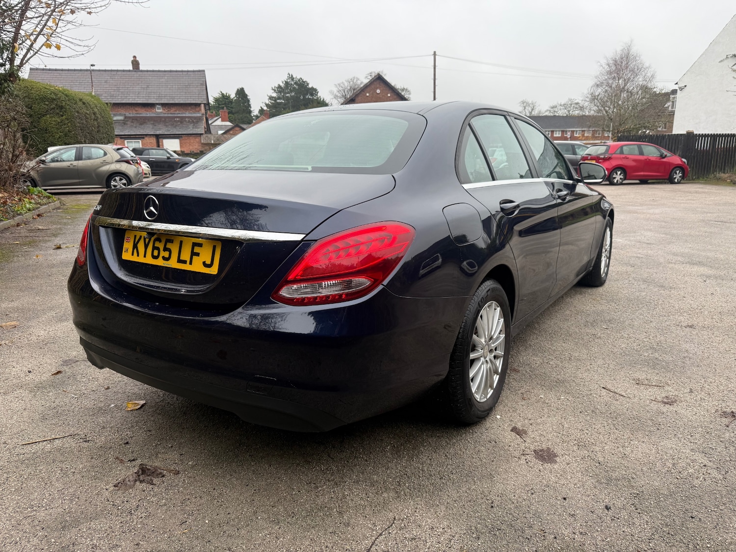 Used Mercedes-Benz C Class 2015 for sale - 76853898: Photo 4