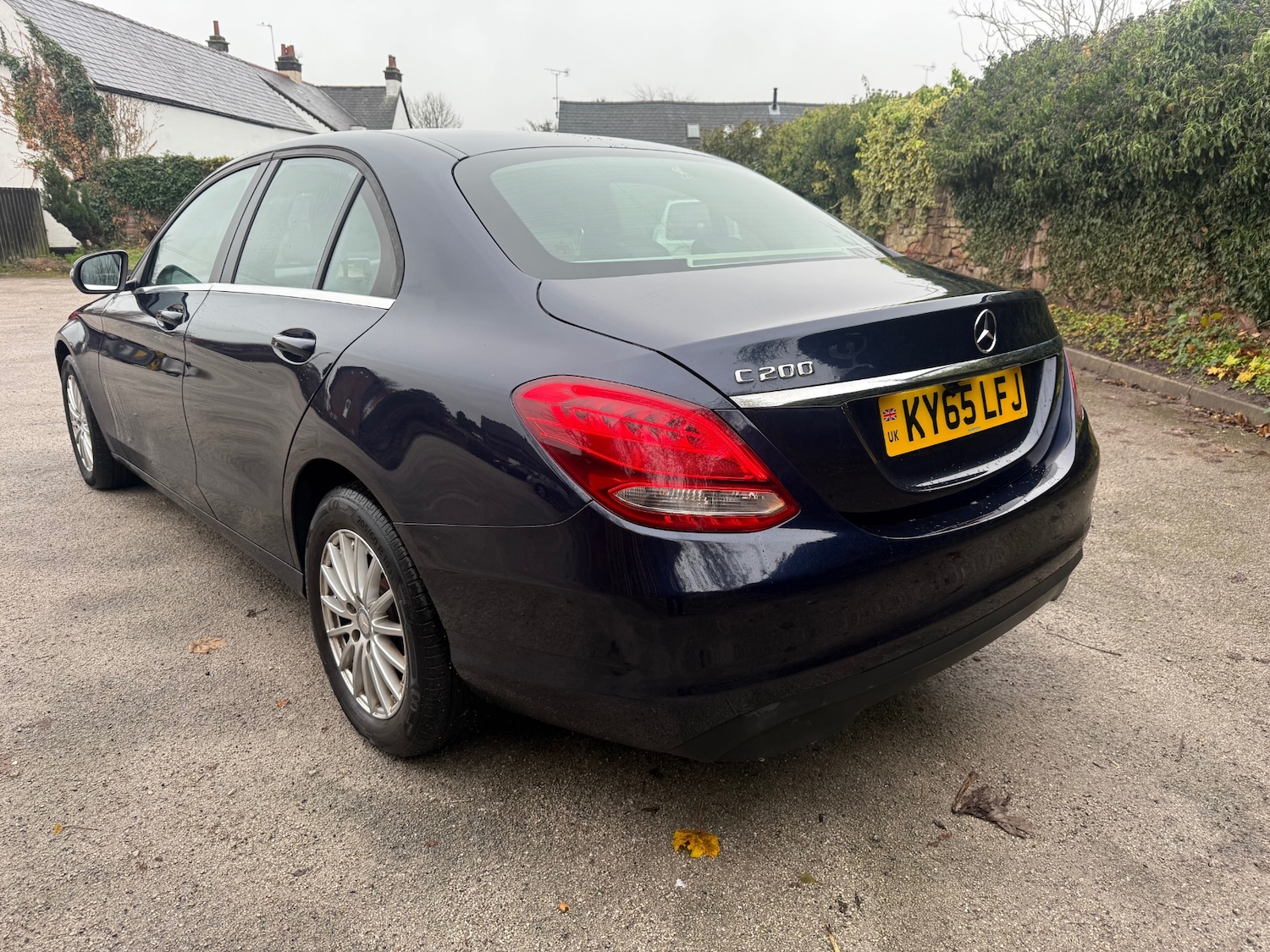 Used Mercedes-Benz C Class 2015 for sale - 76853898: Photo 6