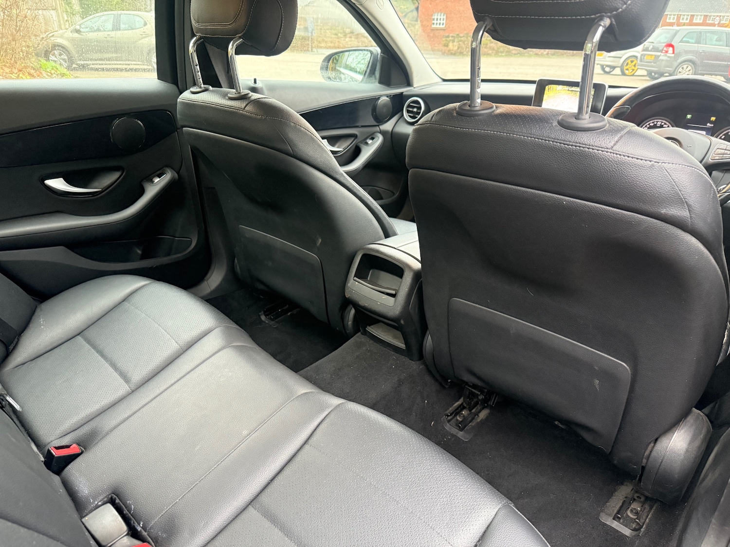 Used Mercedes-Benz C Class 2015 for sale - 76853898: Photo 8