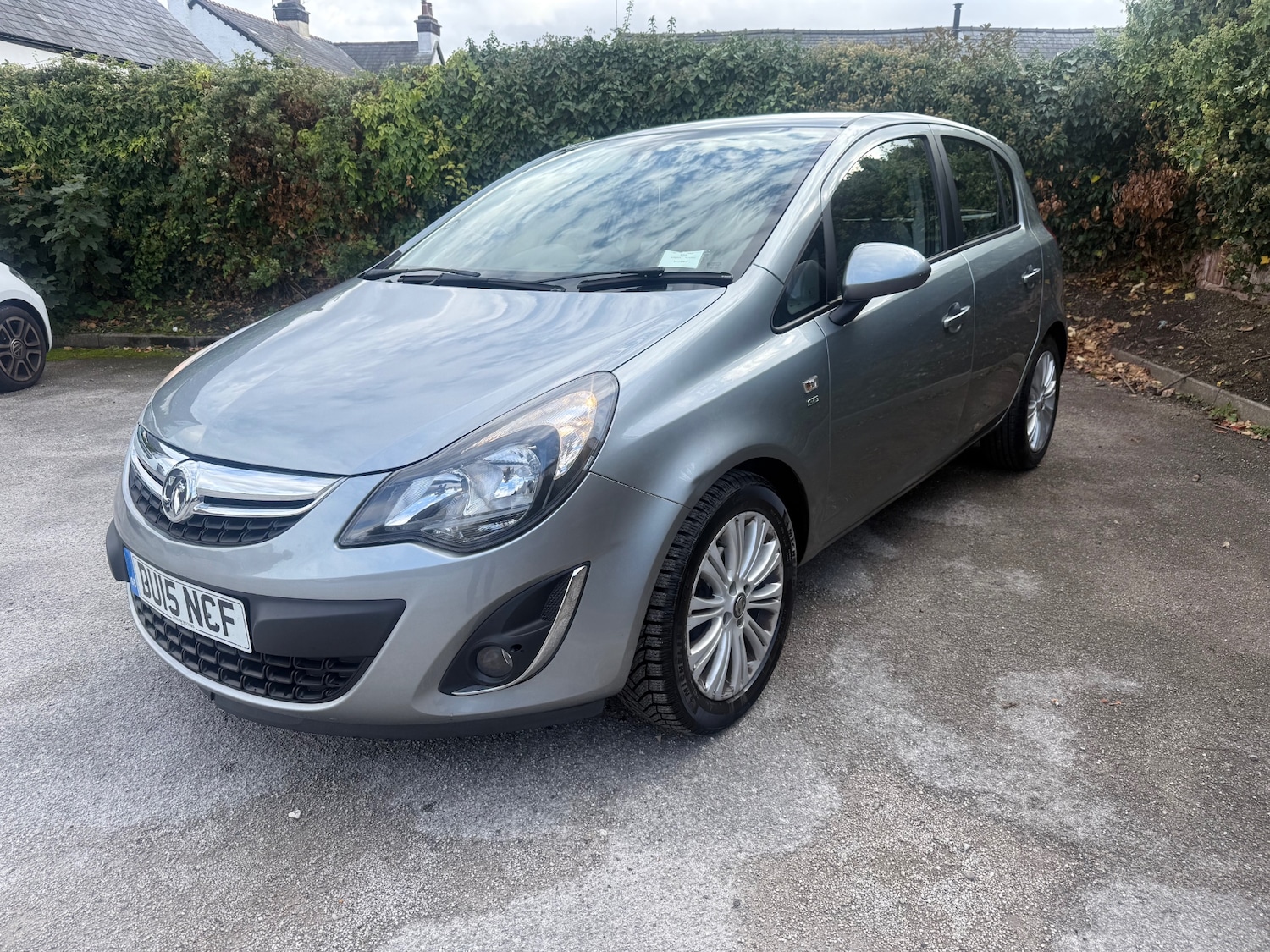 Used Vauxhall Corsa 2015 for sale - 76130343: Photo 3