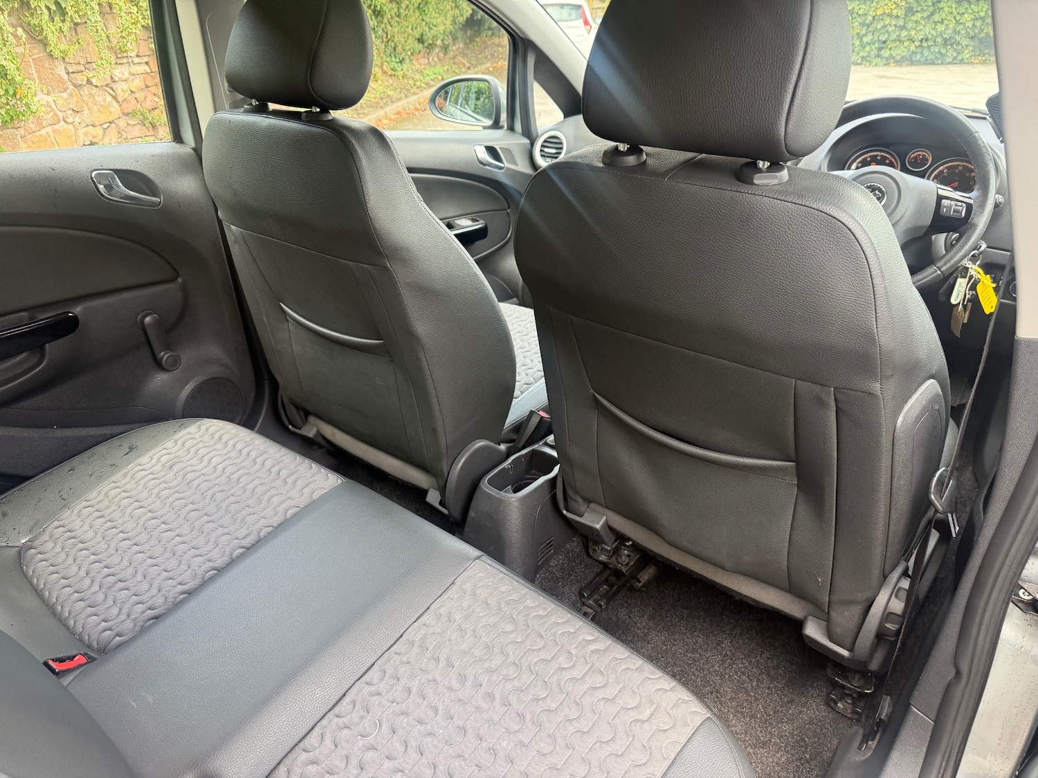 Used Vauxhall Corsa 2015 for sale - 76130343: Photo 8