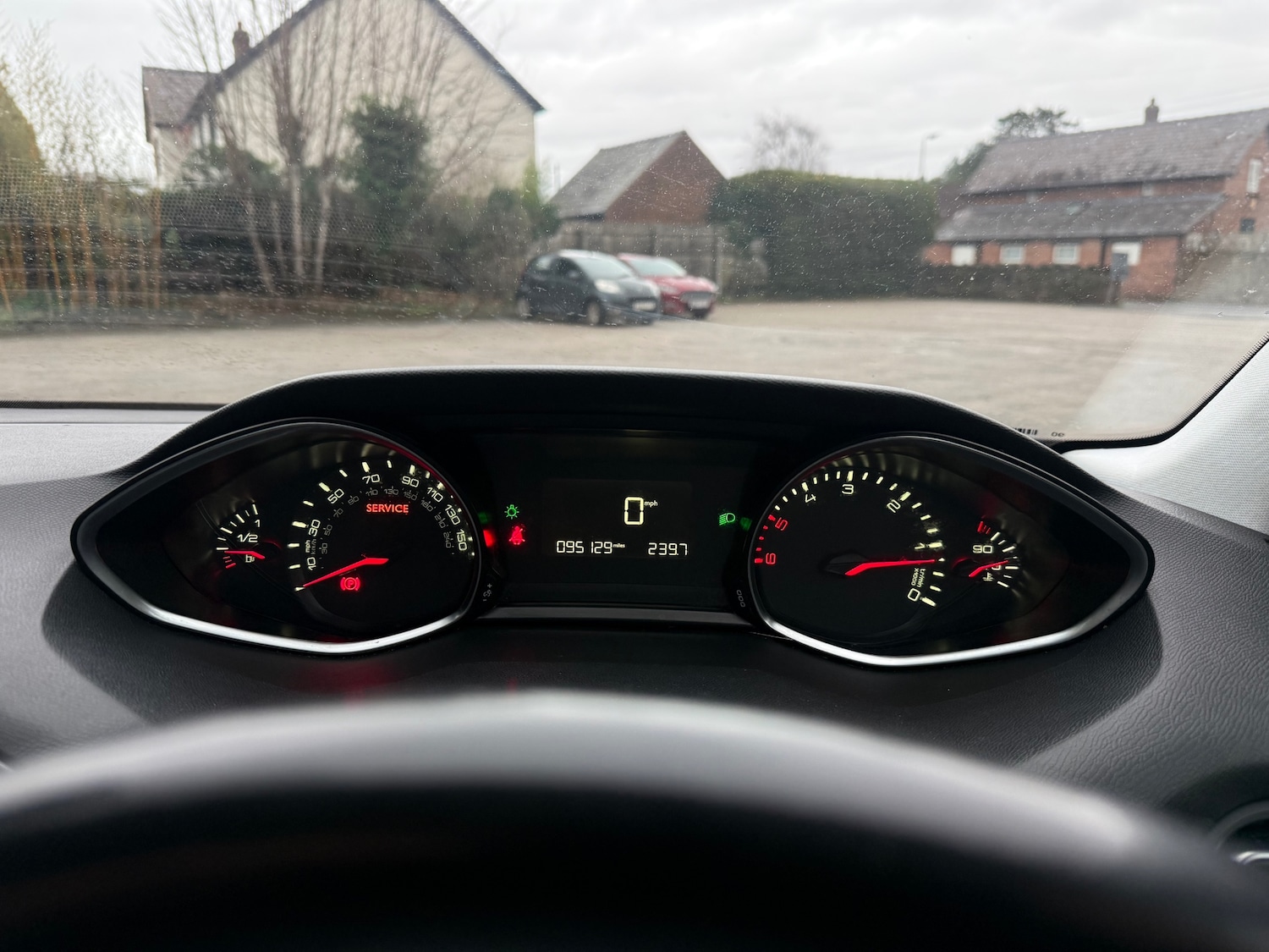 Used Peugeot 308 2015 for sale - 76946317: Photo 13