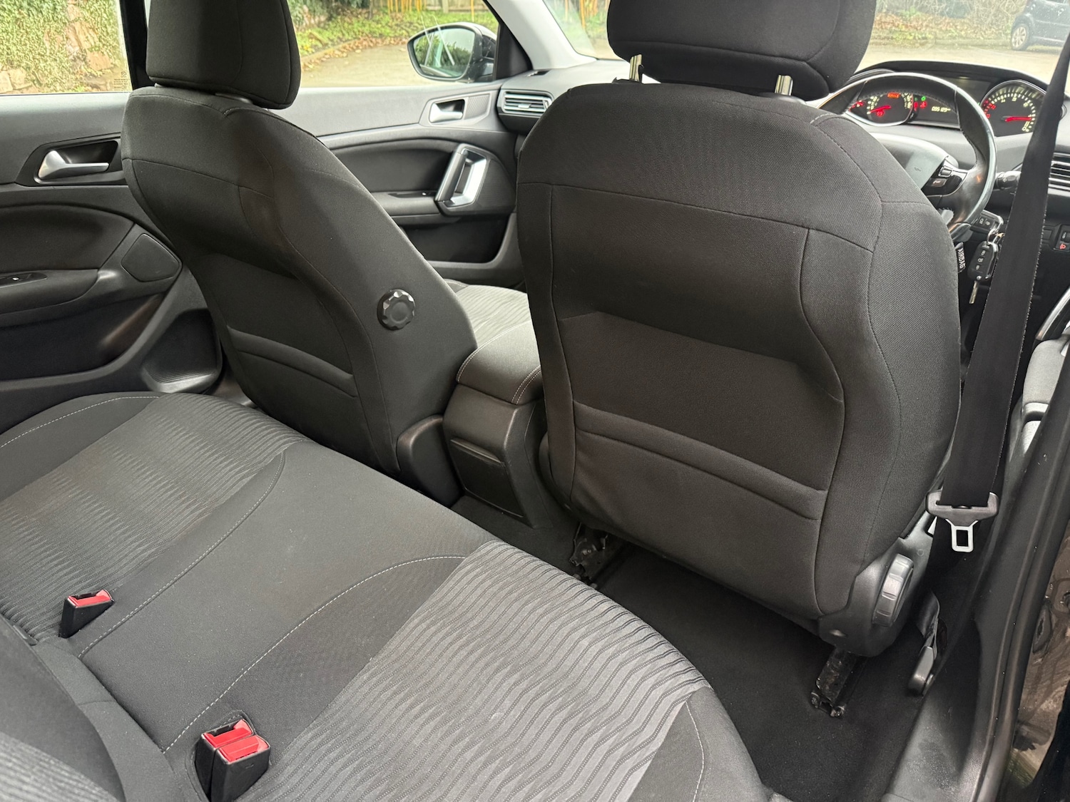 Used Peugeot 308 2015 for sale - 76946317: Photo 8