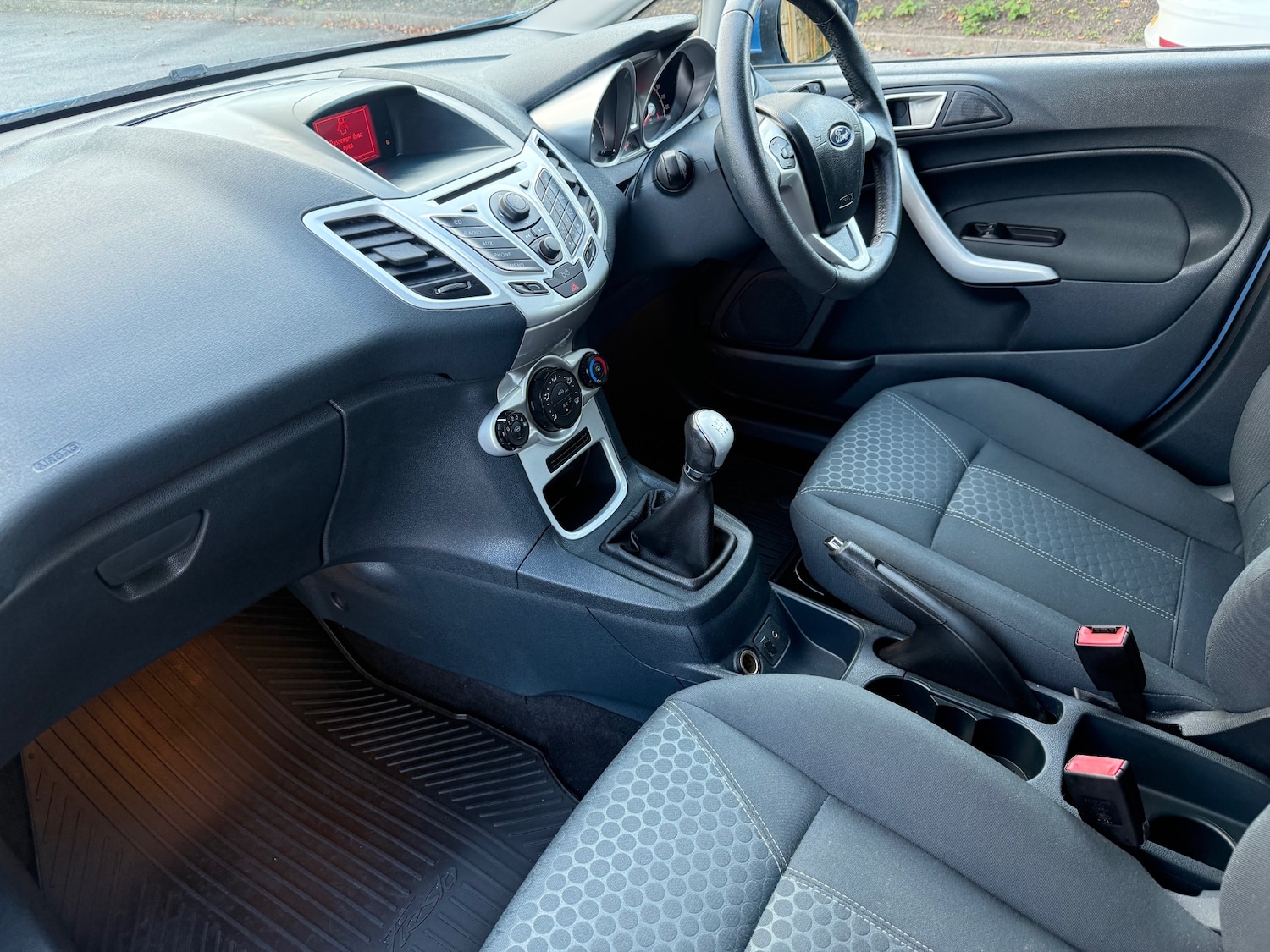 Used Ford Fiesta 2011 for sale - 76067771: Photo 11